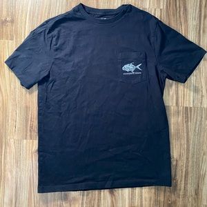 Vineyard vines t shirt